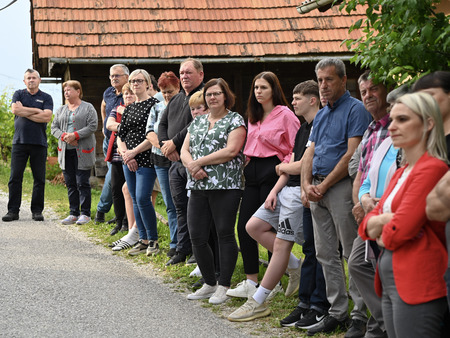 Predaja defibrilatorja - Brezovica 